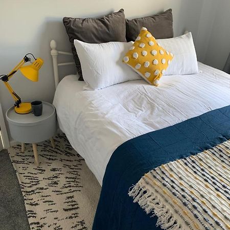 Ferienwohnung The Hideaway, Calm, Cozy, Dog Friendly Retreat Cheltenham Exterior foto
